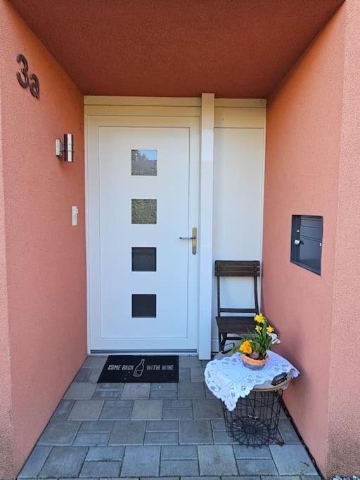 Private Etage 5 Min Vom Bahnhof - Parken - Kueche - Netflix Apartment Widnau Exterior foto